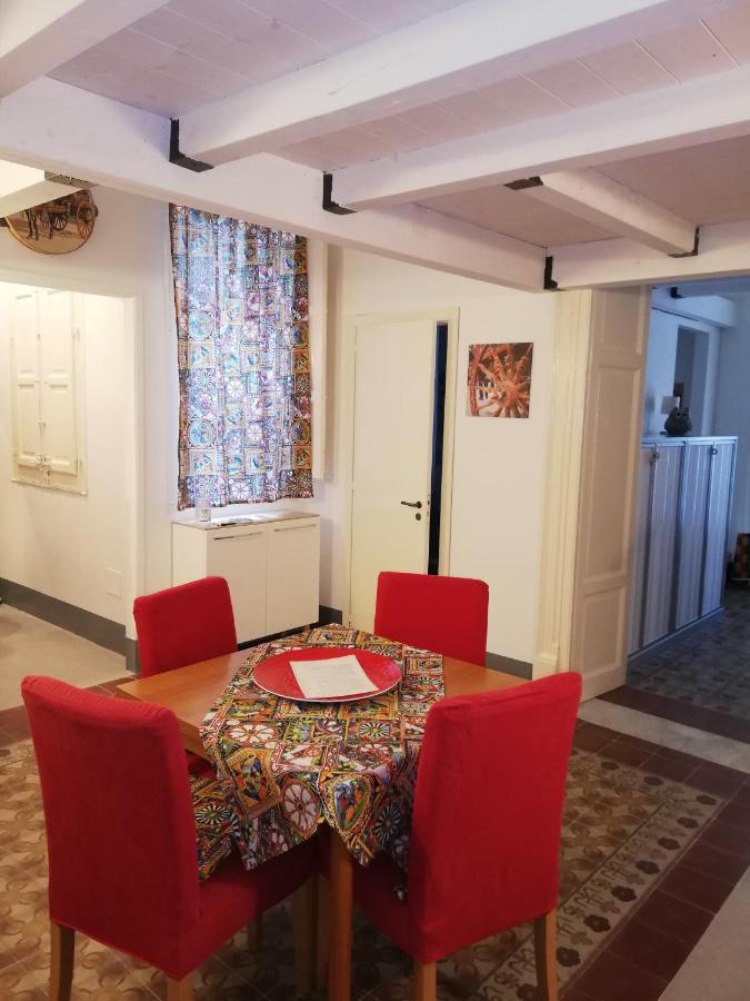 Il Posto Giusto Station Rooms Palermo Exterior photo